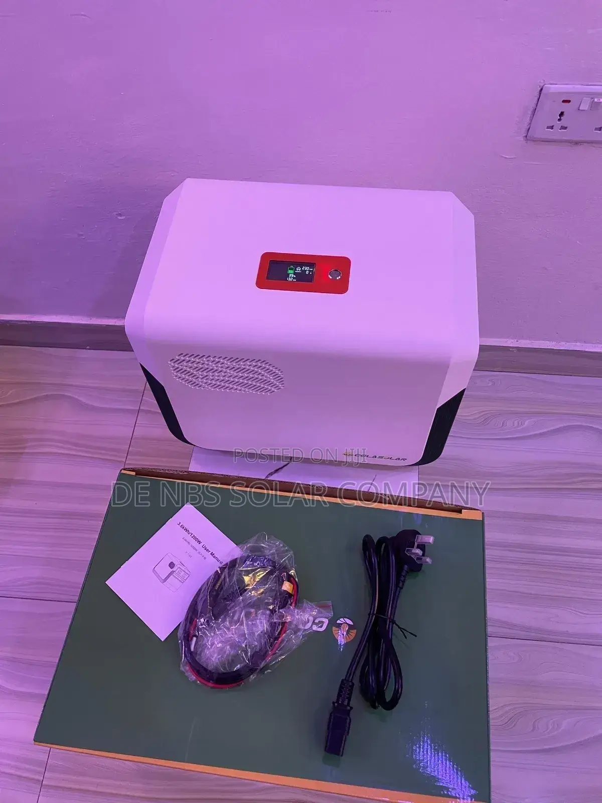 3.6kwh Cola Solar Generator With in-Built Lifepo4 Lithium Ion Battery