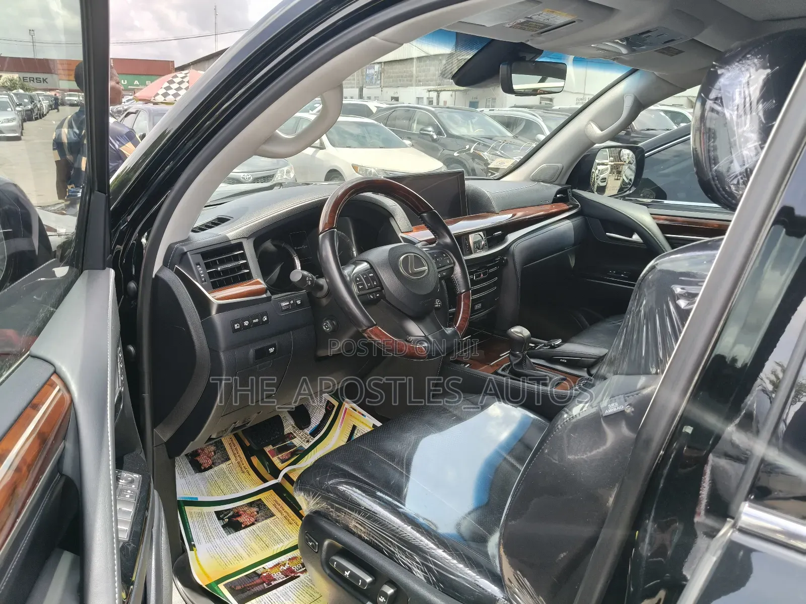 Lexus LX 570 AWD 2017 Black