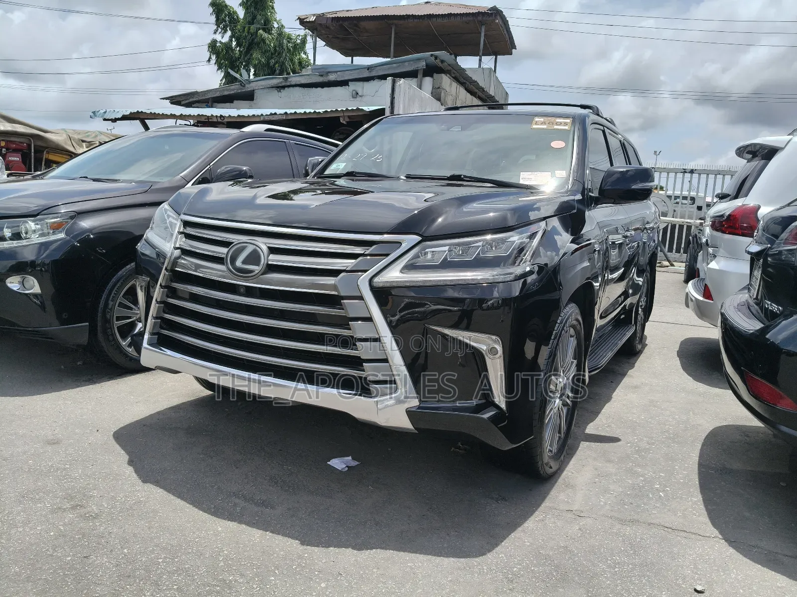 Lexus LX 570 (5 seats) AWD 2016 Black