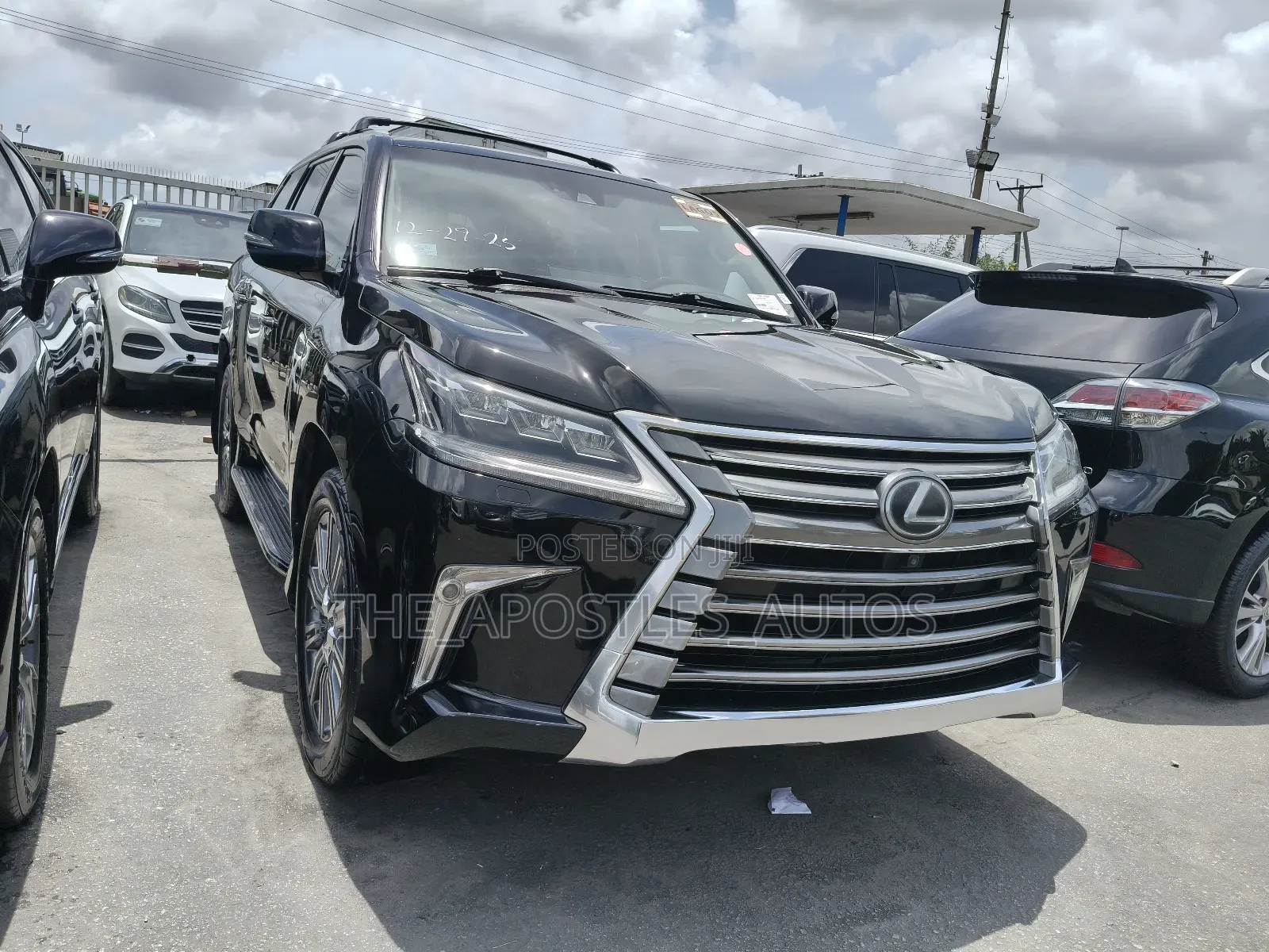 Lexus LX 570 (5 seats) AWD 2016 Black