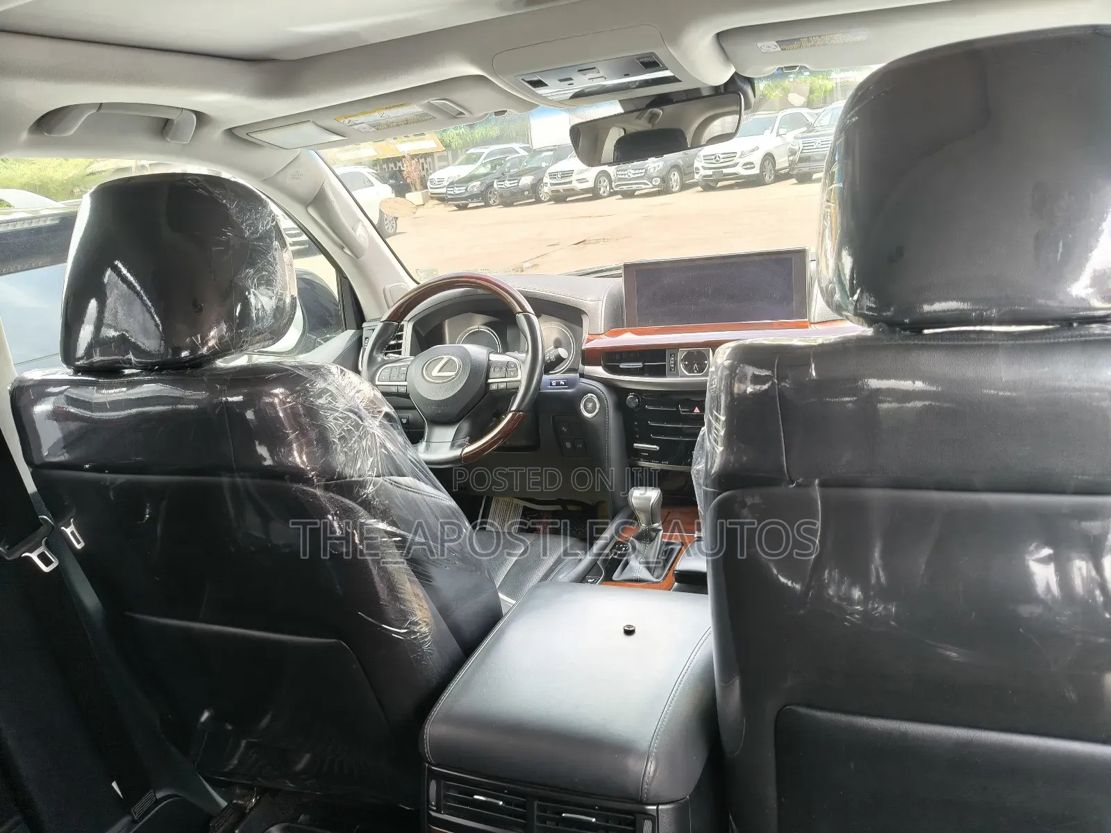 Lexus LX 570 (5 seats) AWD 2016 Black