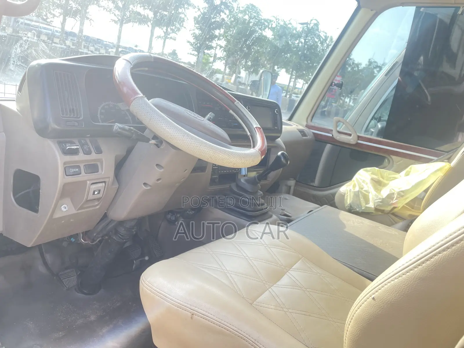 Toyota Coaster 2017 Gold
