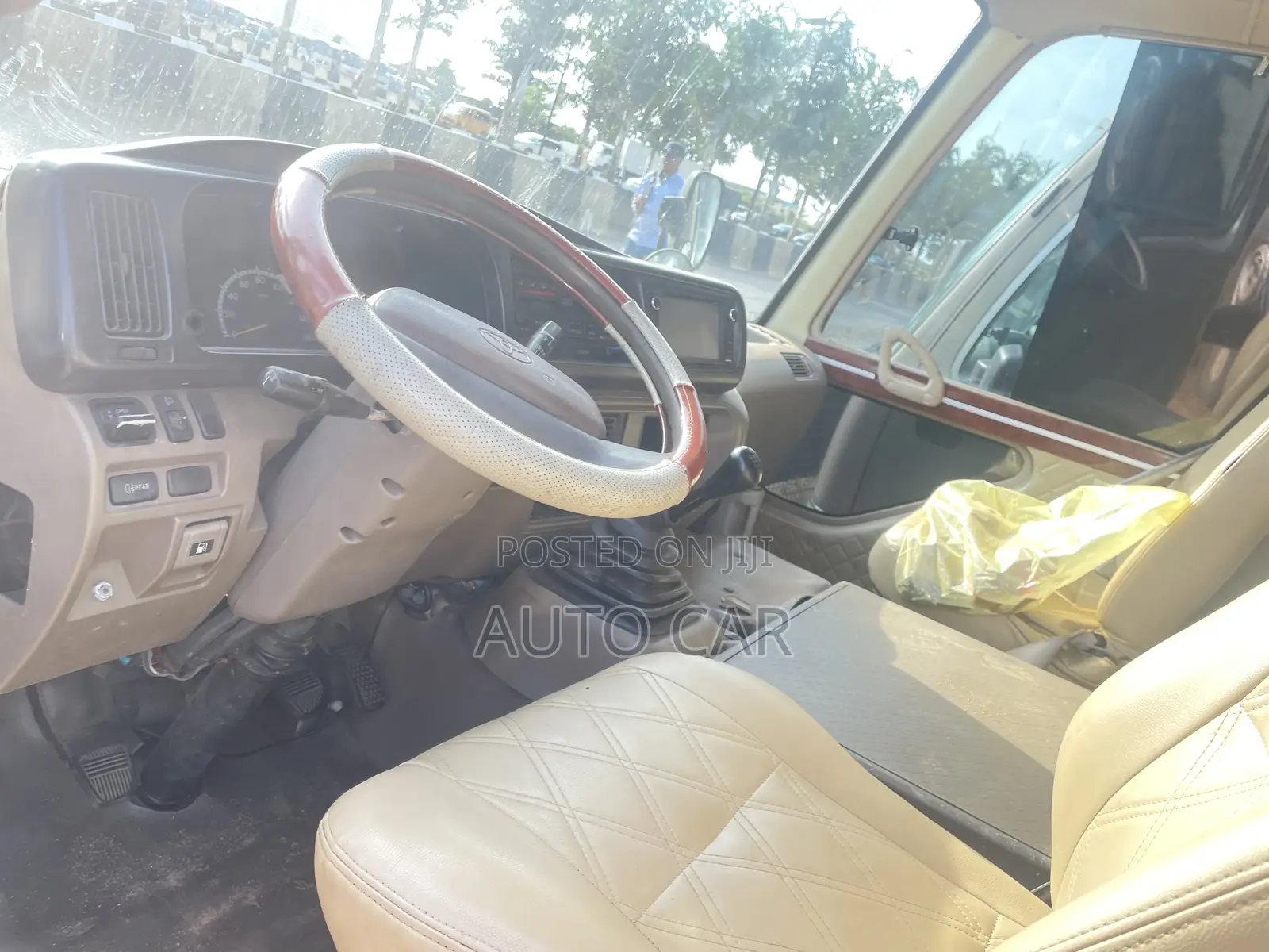 Toyota Coaster 2017 Gold