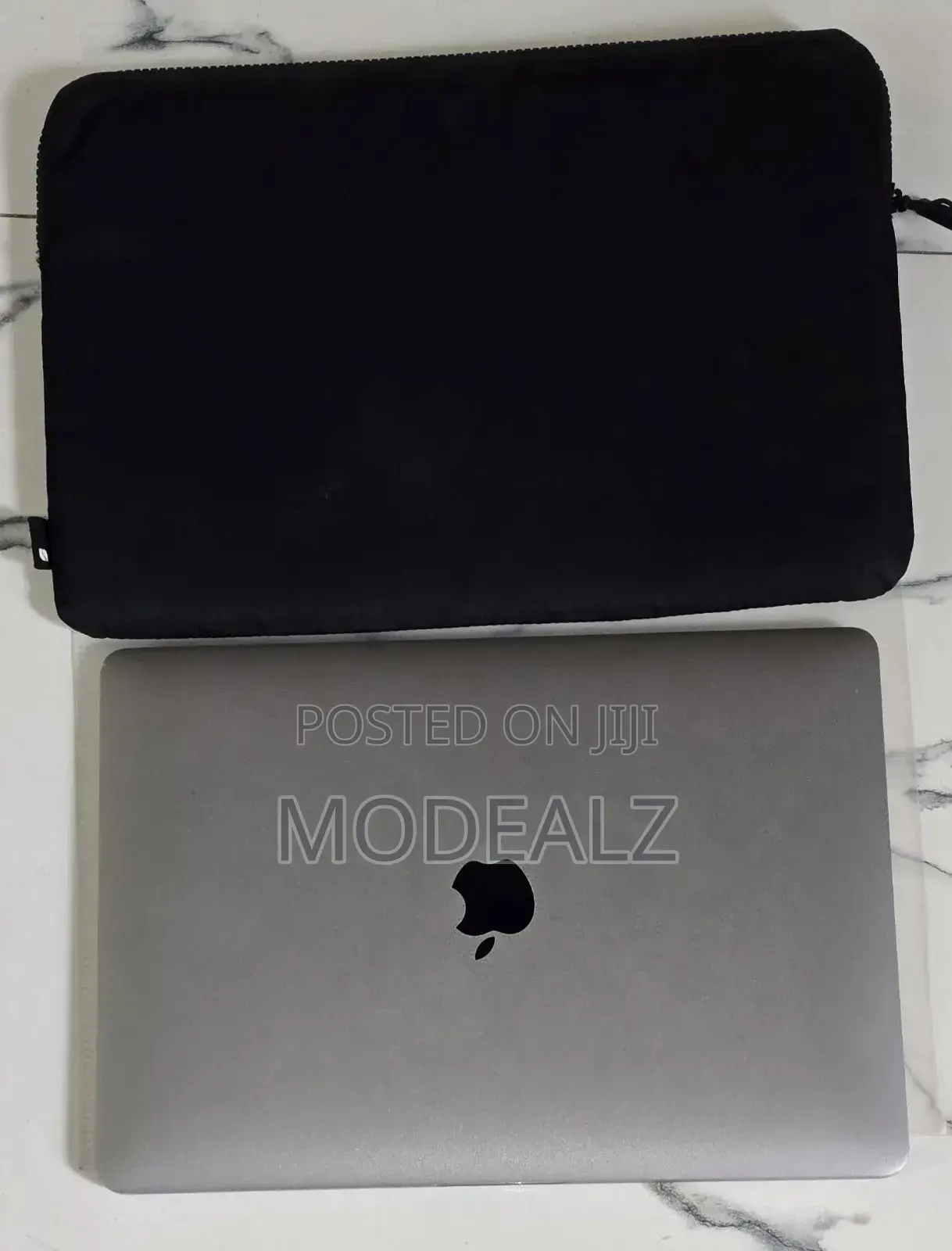 Laptop Apple MacBook 2019 8GB Intel Core i5 SSD 250GB