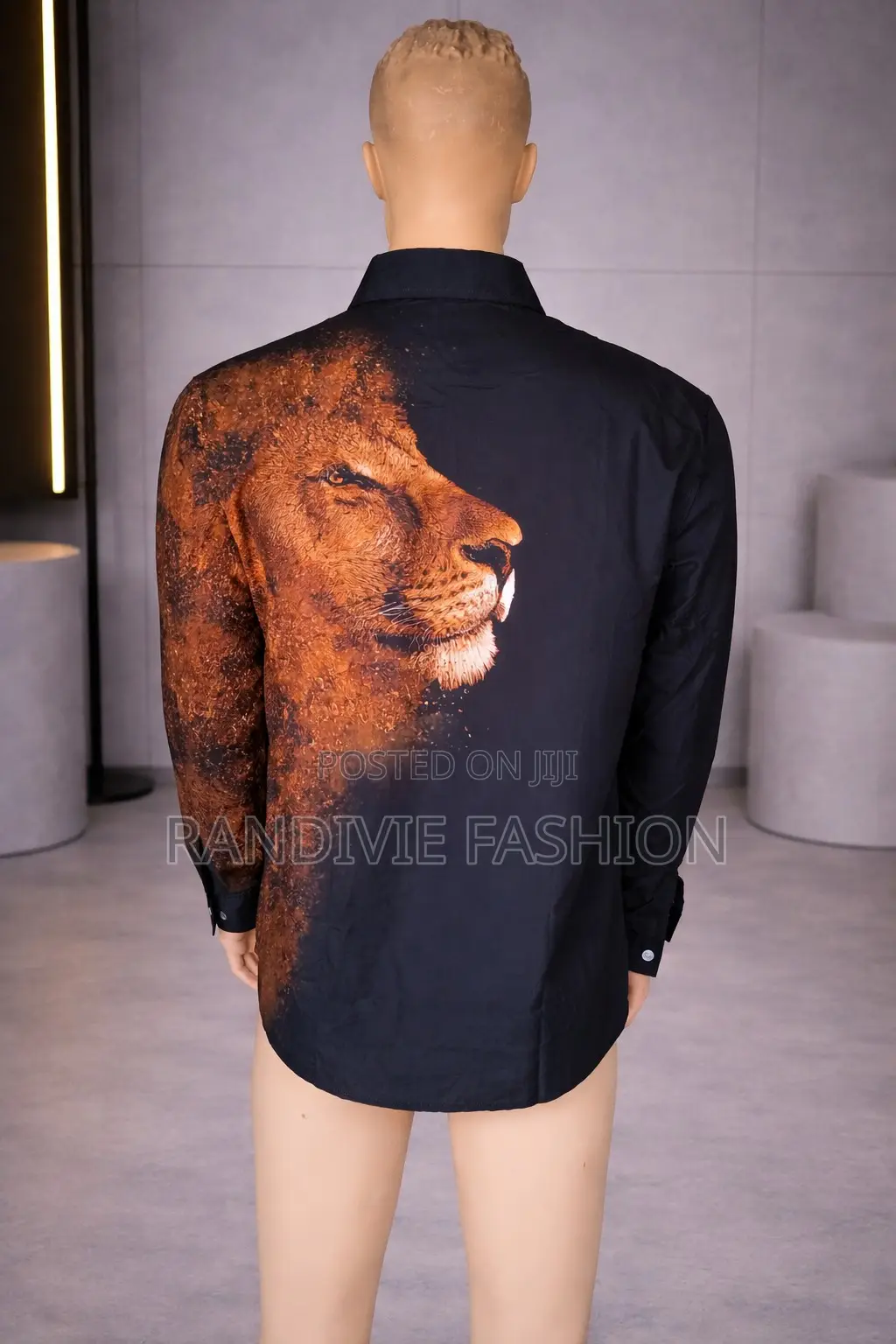 Lion Shirt [Black]