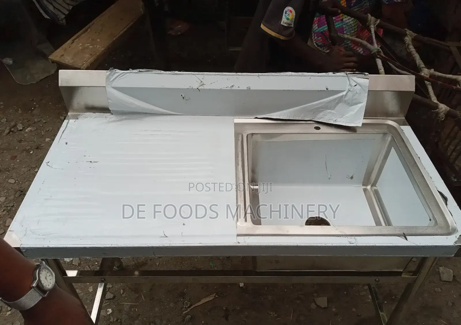 Commercial Single Sink With Side