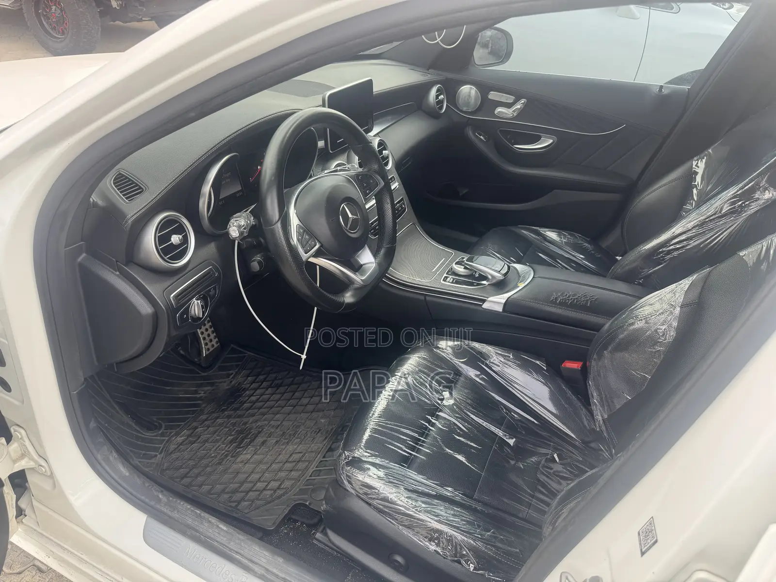 Mercedes-Benz C300 Sport 4dr AWD 4Matic Sedan (2.0L 4cyl 7A) 2015 White