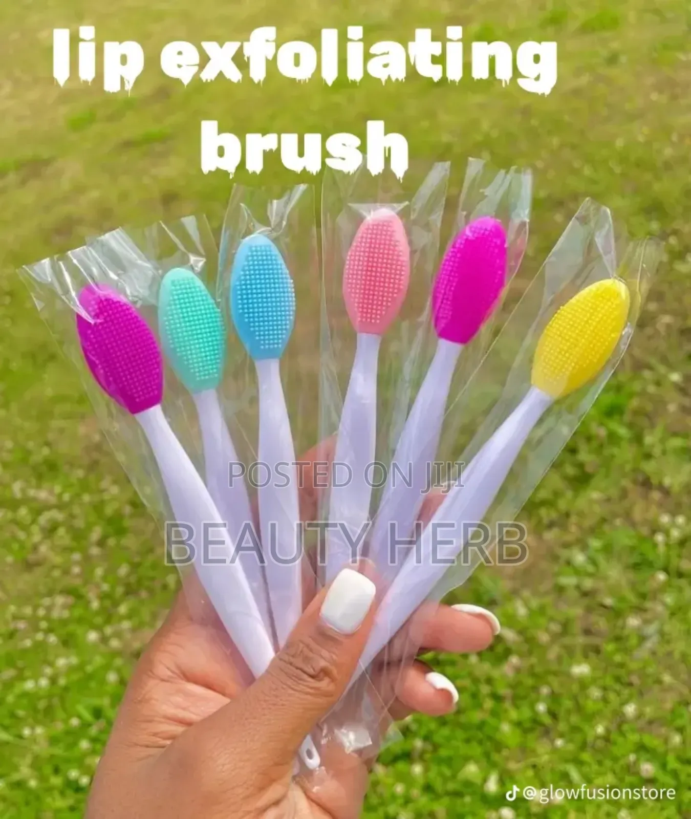 Lip's Scrub Brush for Pink Lips