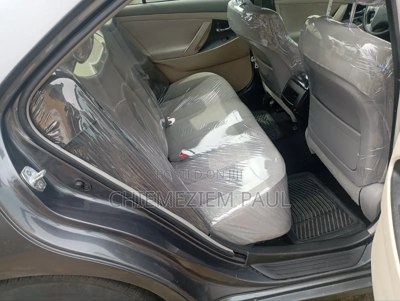 Toyota Camry LE 4dr Sedan (2.5L 4cyl 6A) 2011 Gray