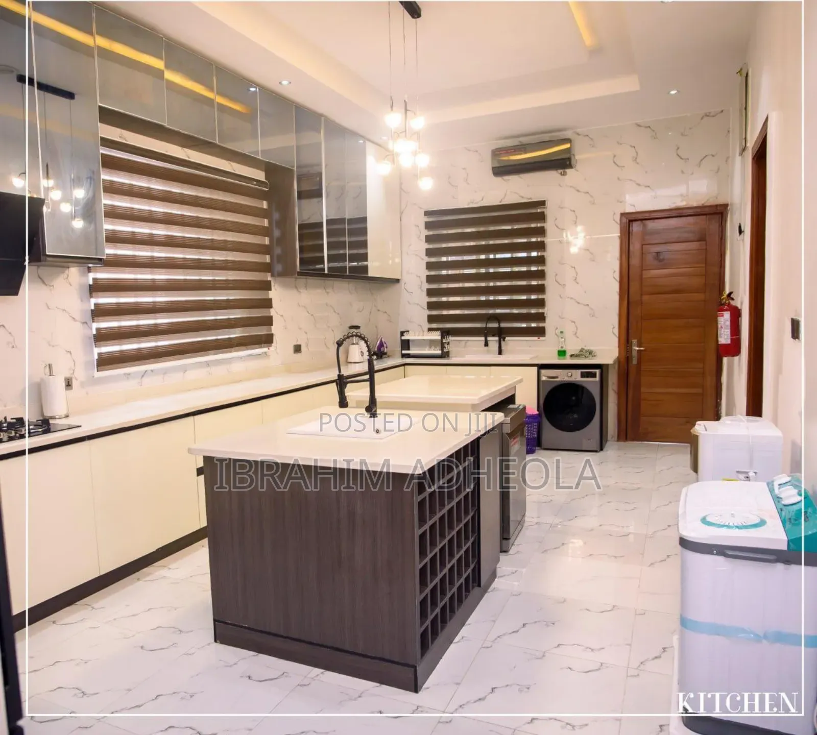 5bdrm Duplex in Megamound Estate for sale