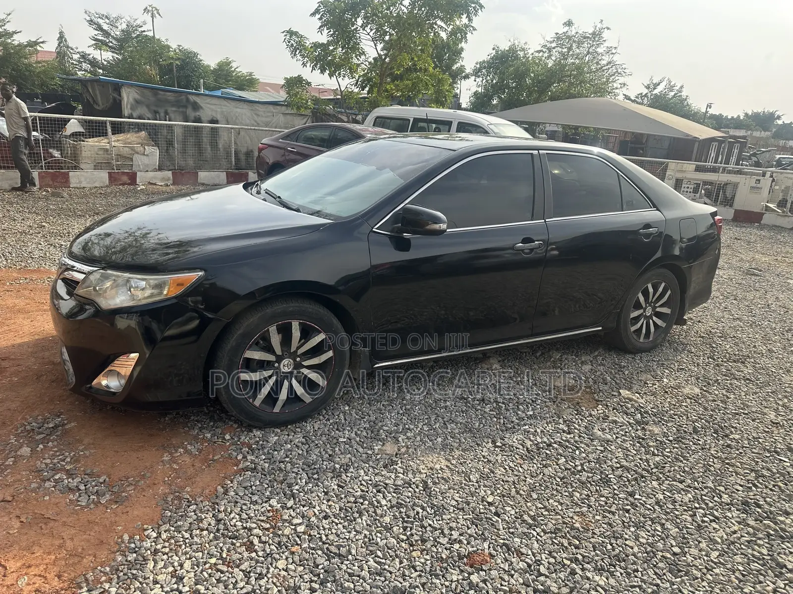 Toyota Camry LE 4dr Sedan (2.5L 4cyl 6A) 2013 Black