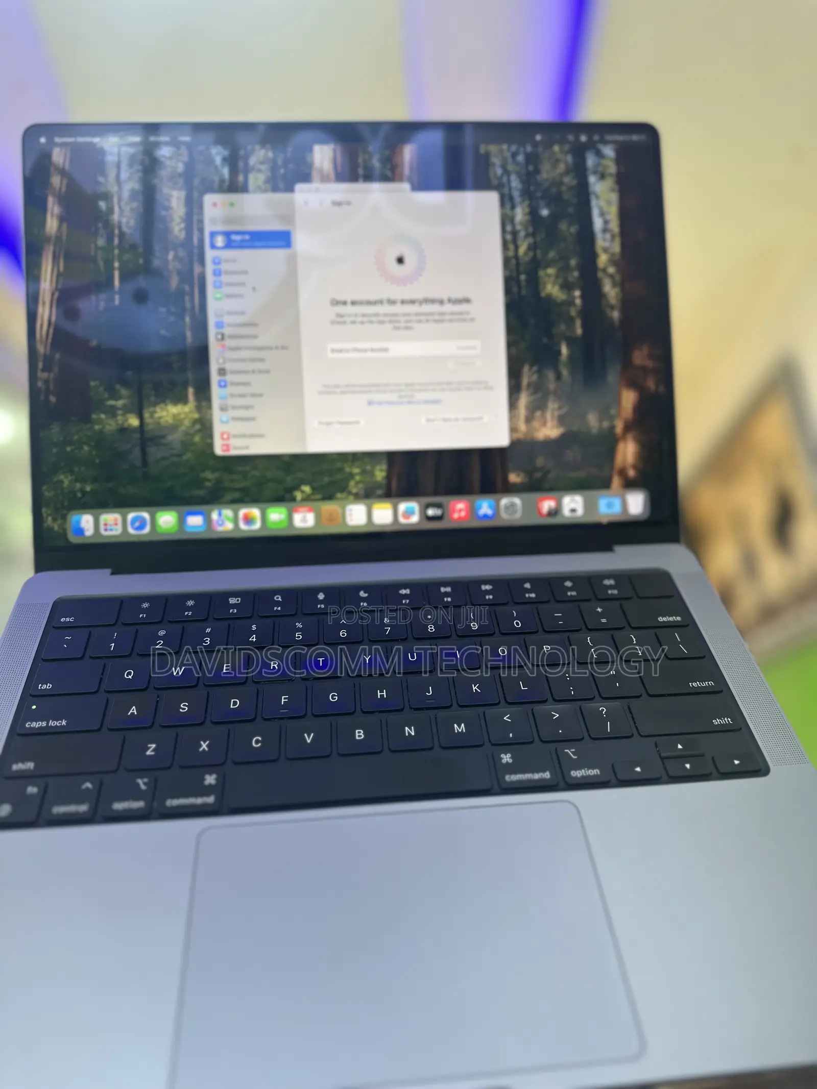 Laptop Apple MacBook Pro 2021 M1 16GB Apple M1 Pro SSD 1T
