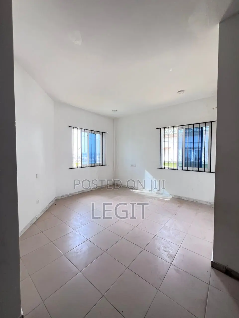 3bdrm Bungalow in Lugbe District for sale