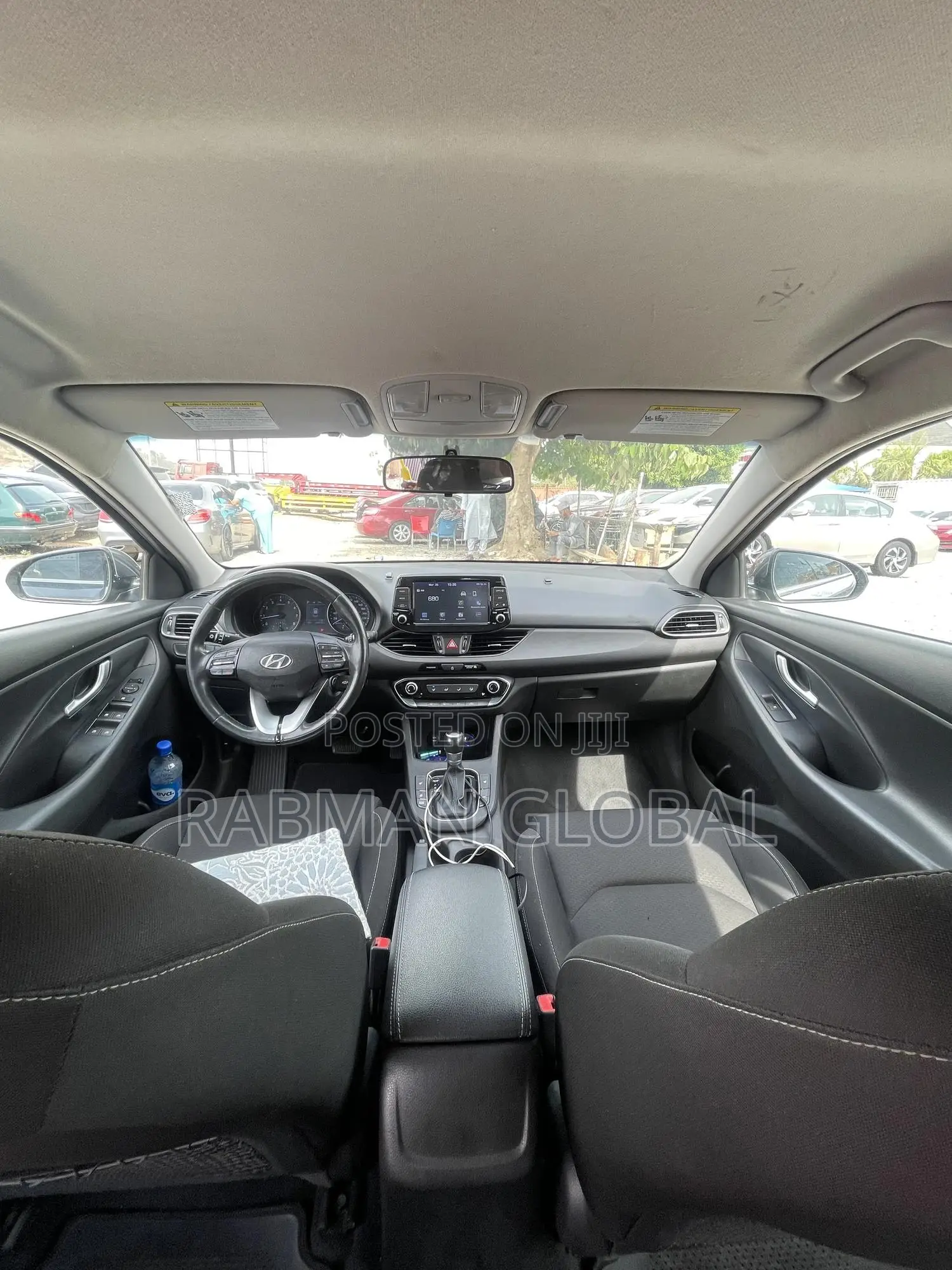 Hyundai Elantra SE Sedan FWD (2.0L 4cyl 6M) 2017 Gray