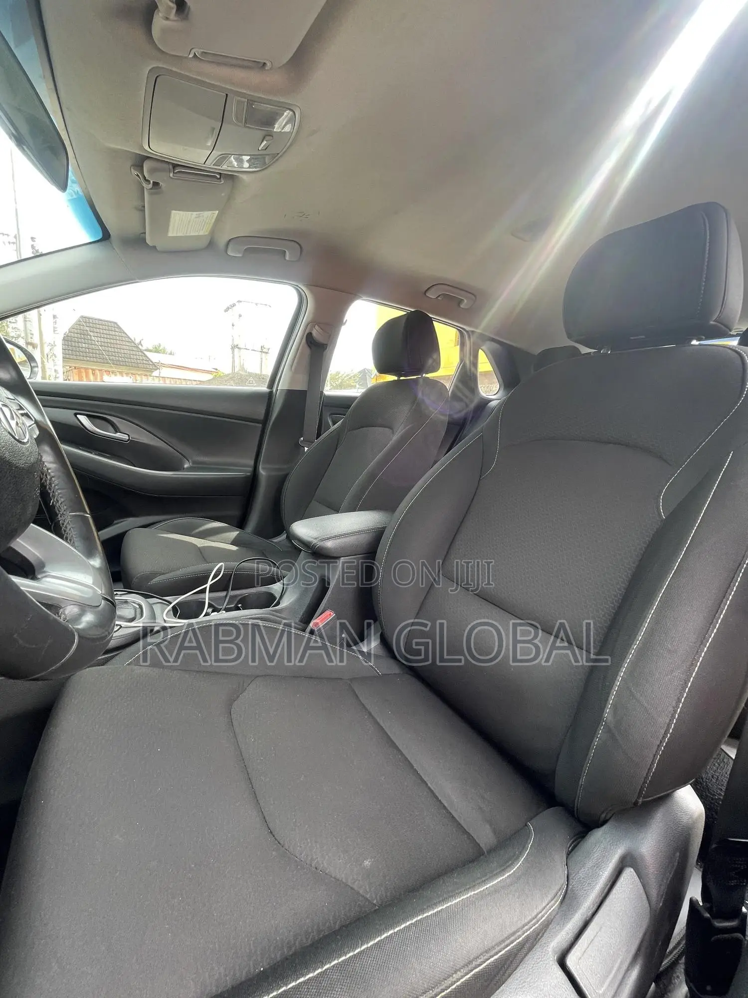 Hyundai Elantra SE Sedan FWD (2.0L 4cyl 6M) 2017 Gray