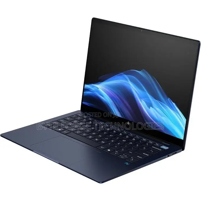 New HP Elitebook Ultra G1i 16GB Qualcomm Snapdragon X Plus SSD 512GB