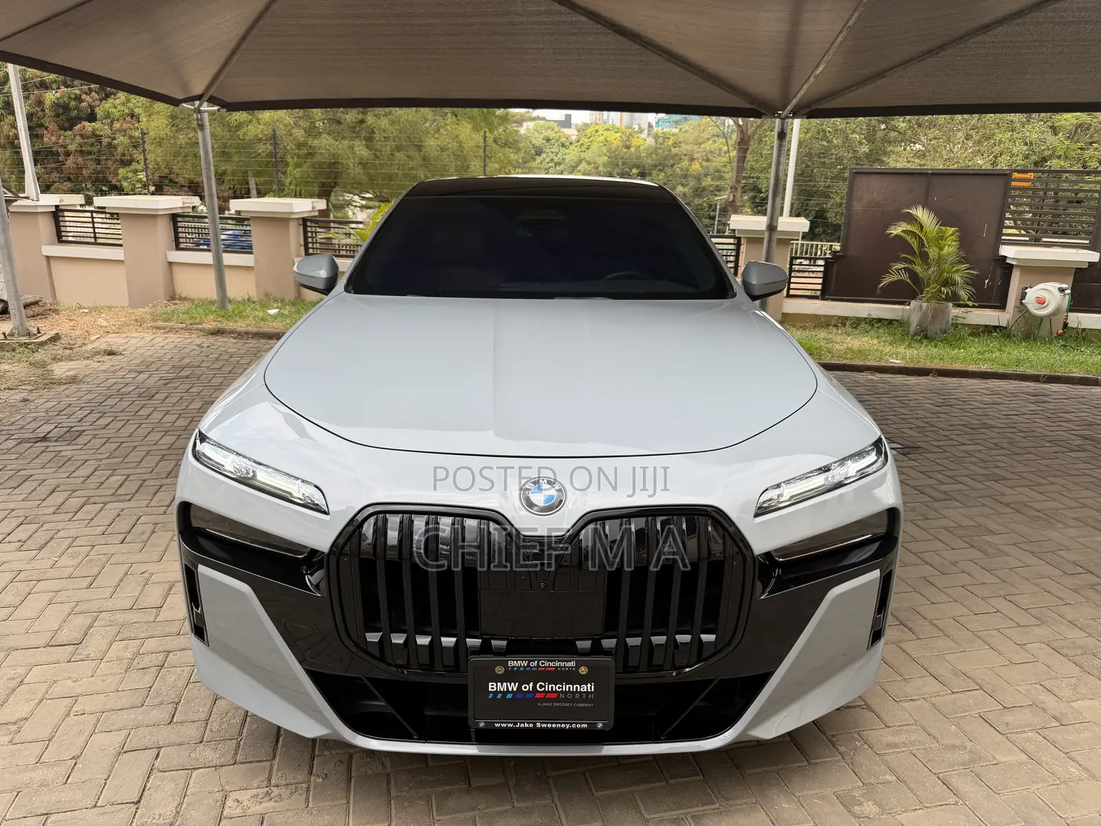 BMW 7 Series 760i xDrive AWD 2023 Gray