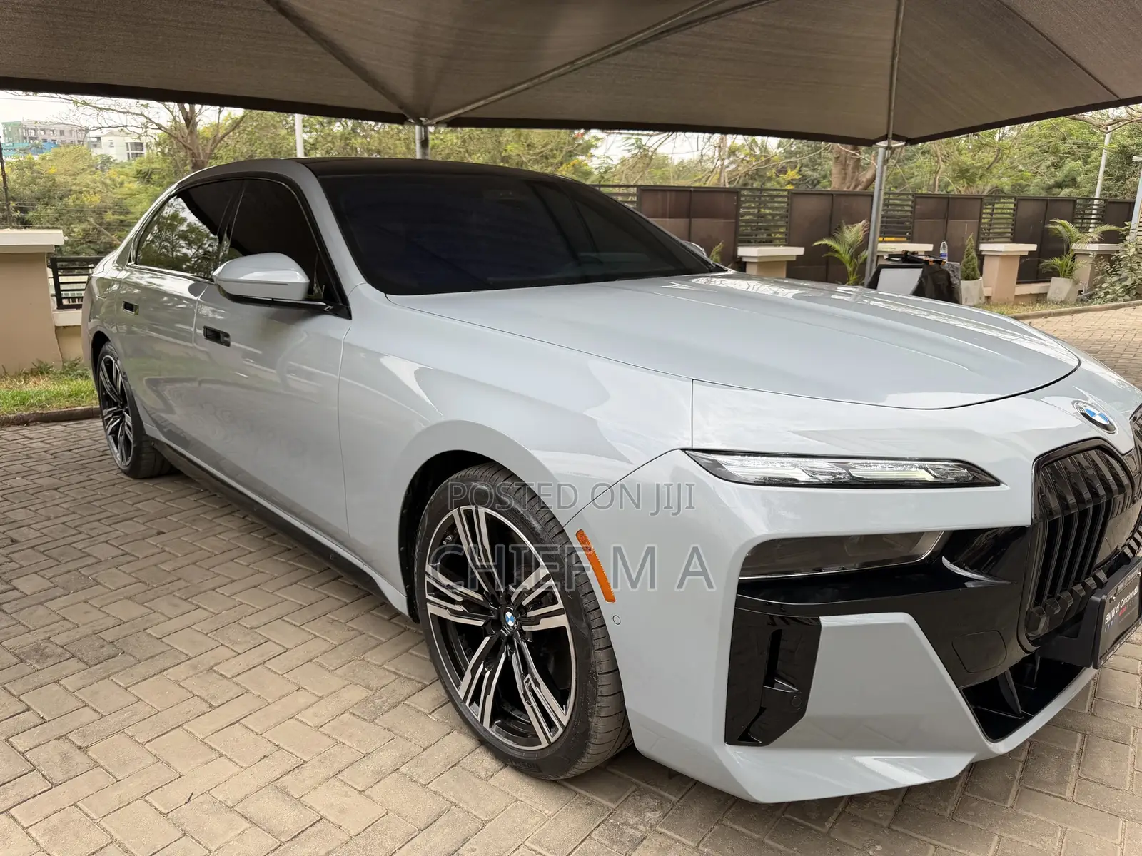 BMW 7 Series 760i xDrive AWD 2023 Gray