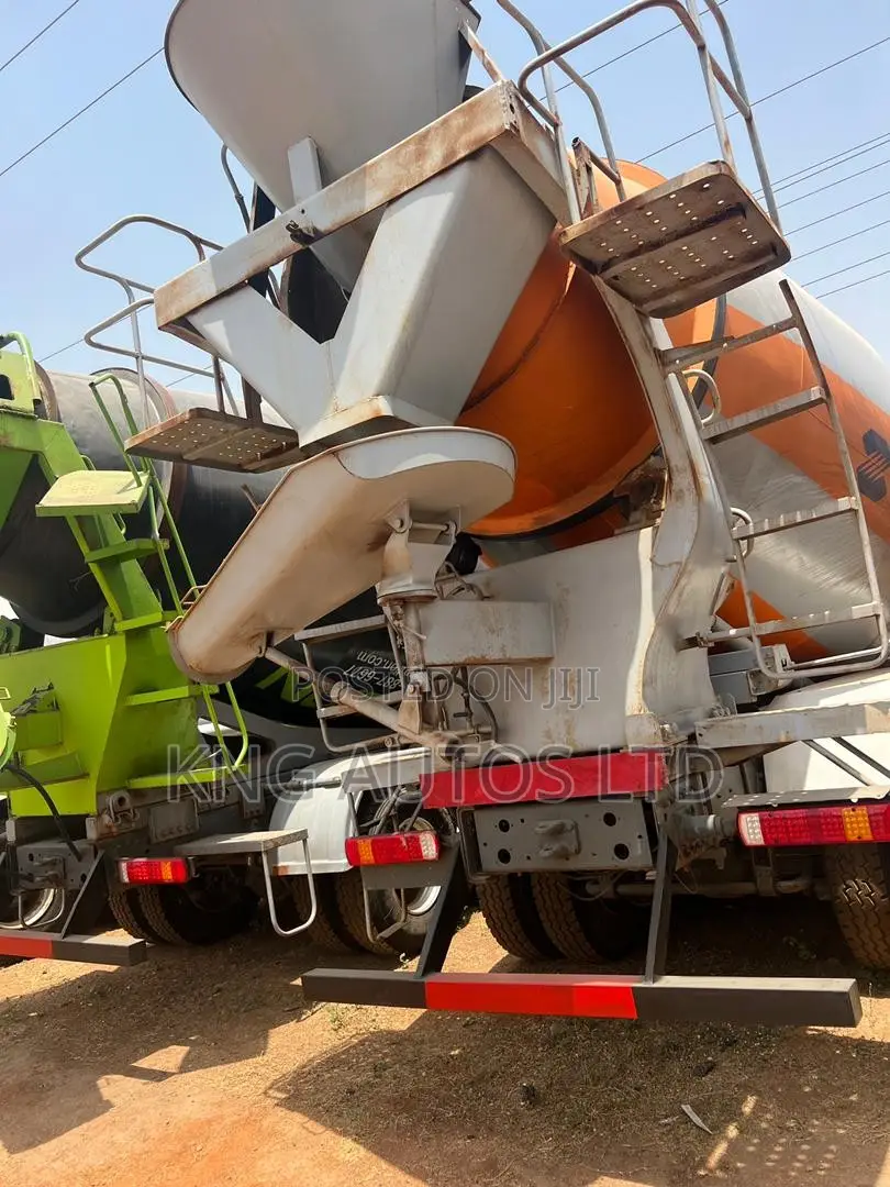Howo Concrete Mixer Trucks