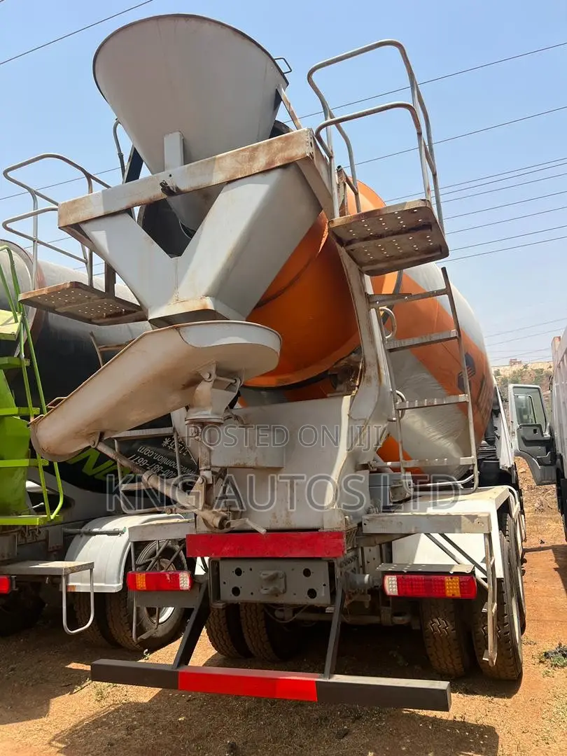 Howo Concrete Mixer Trucks
