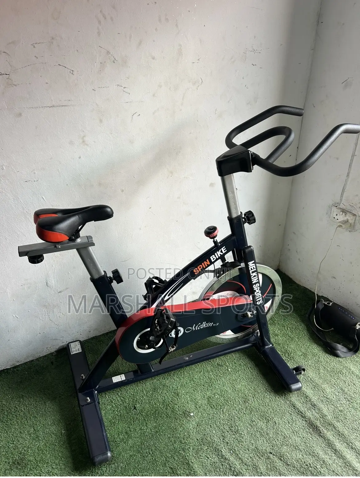 Spinning Commercial Bike (Melkin)