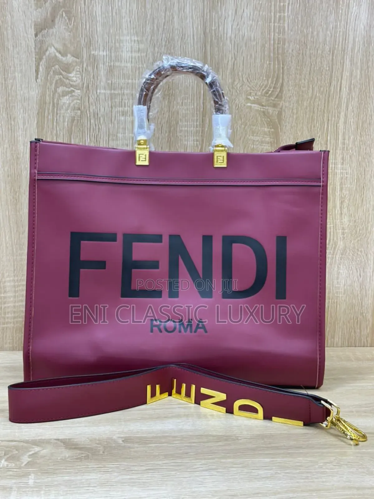 Fendi Luxury Women's Handbags Best Quality Well Banded Package