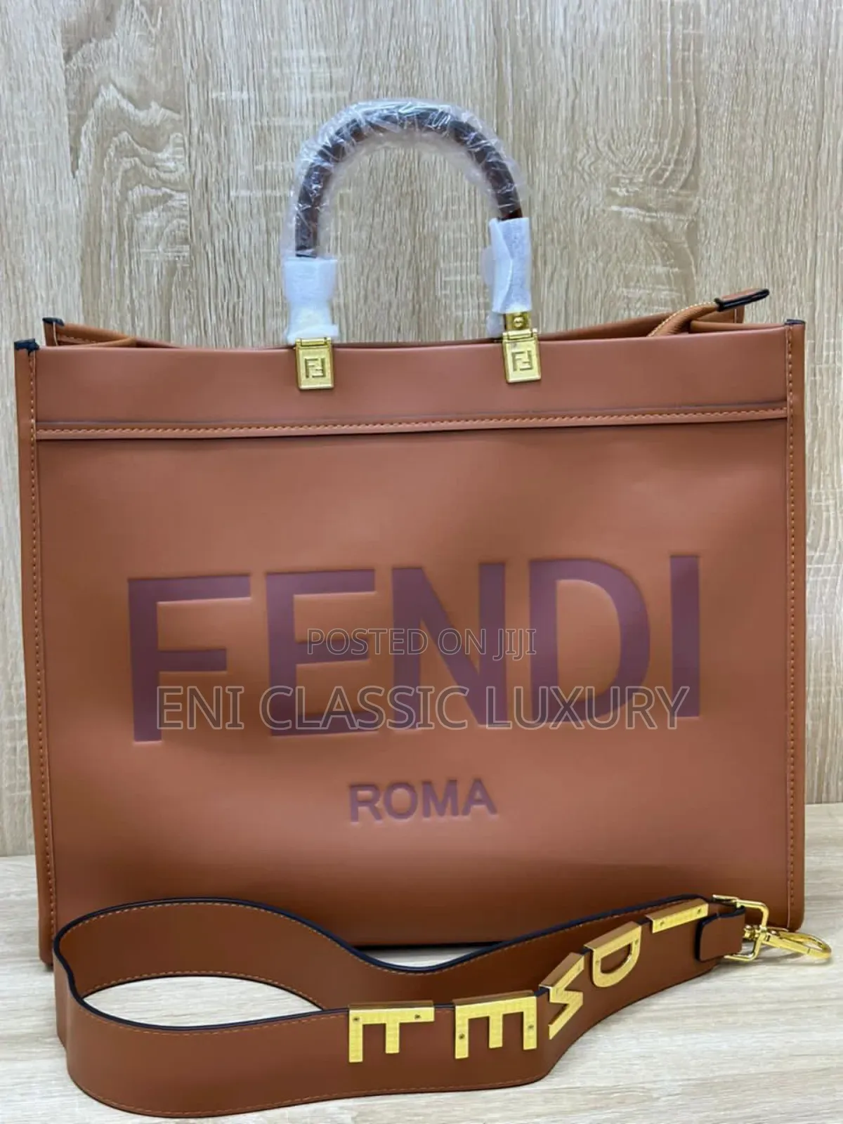 Fendi Luxury Women's Handbags Best Quality Well Banded Package