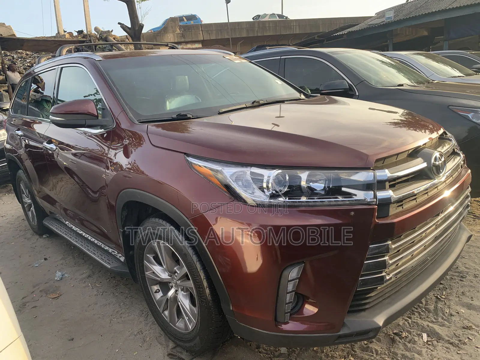 Toyota Highlander XLE V6 4x4 (3.5L 6cyl 6A) 2016 Burgundy
