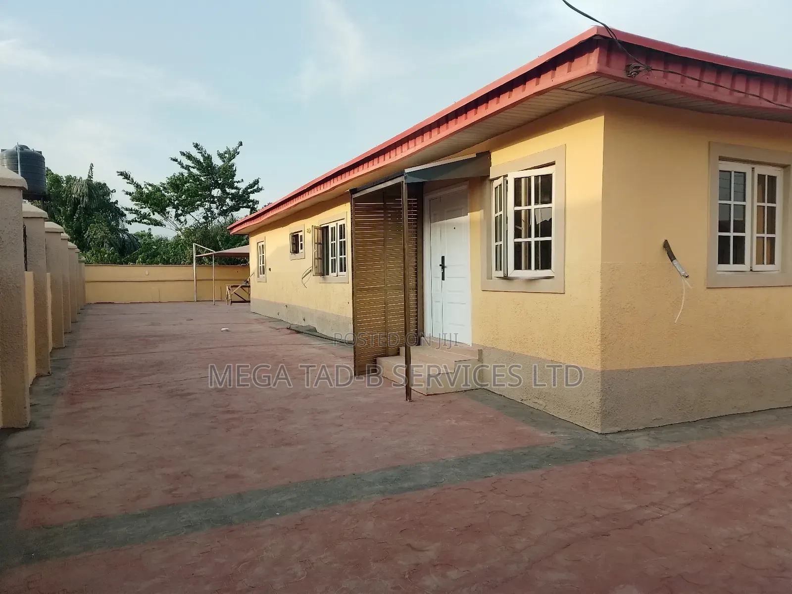 3bdrm Bungalow in Magboro Estate, Berger for sale