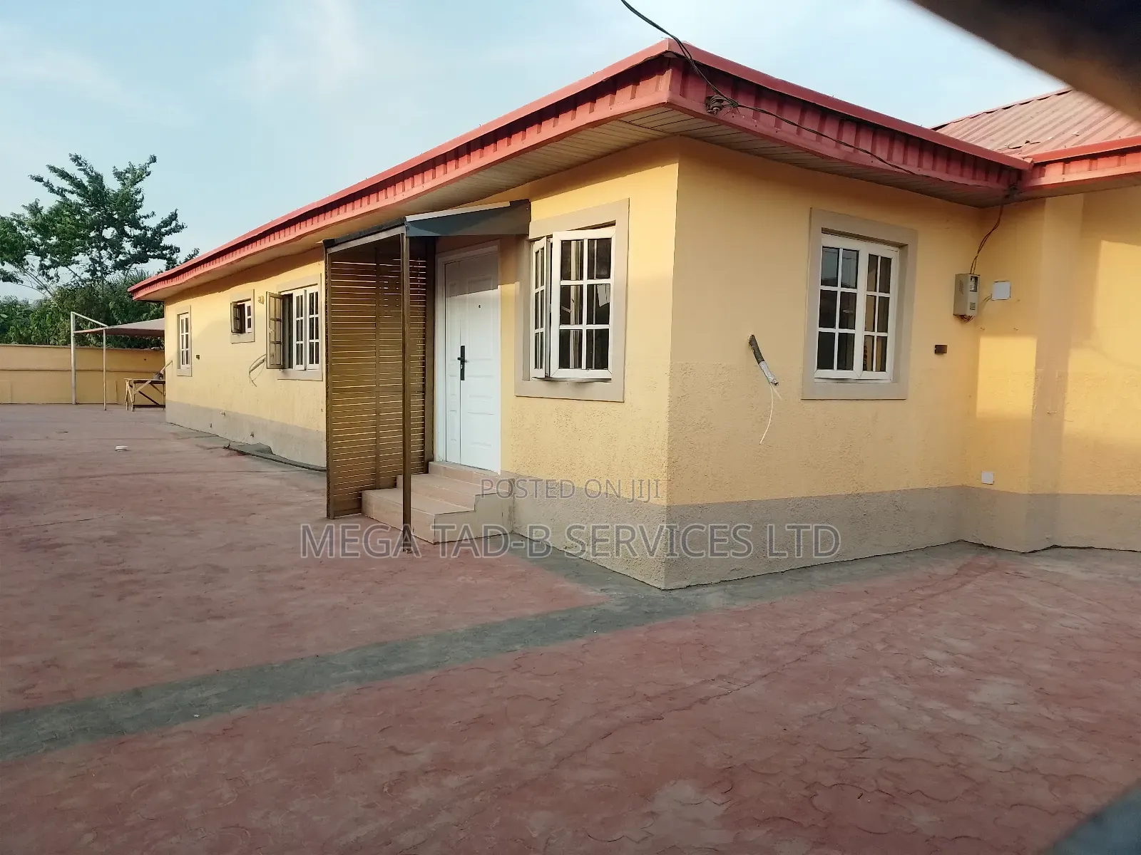 3bdrm Bungalow in Magboro Estate, Berger for sale