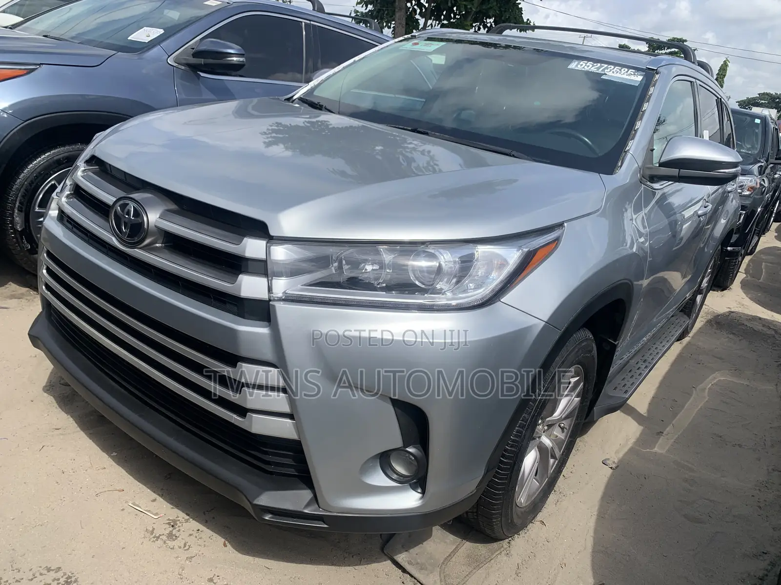 Toyota Highlander XLE 4dr SUV AWD (3.5L 6cyl 6A) 2015 Silver