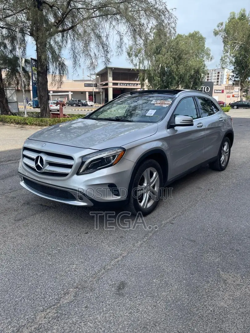 Mercedes-Benz GLA 250 2016 Silver