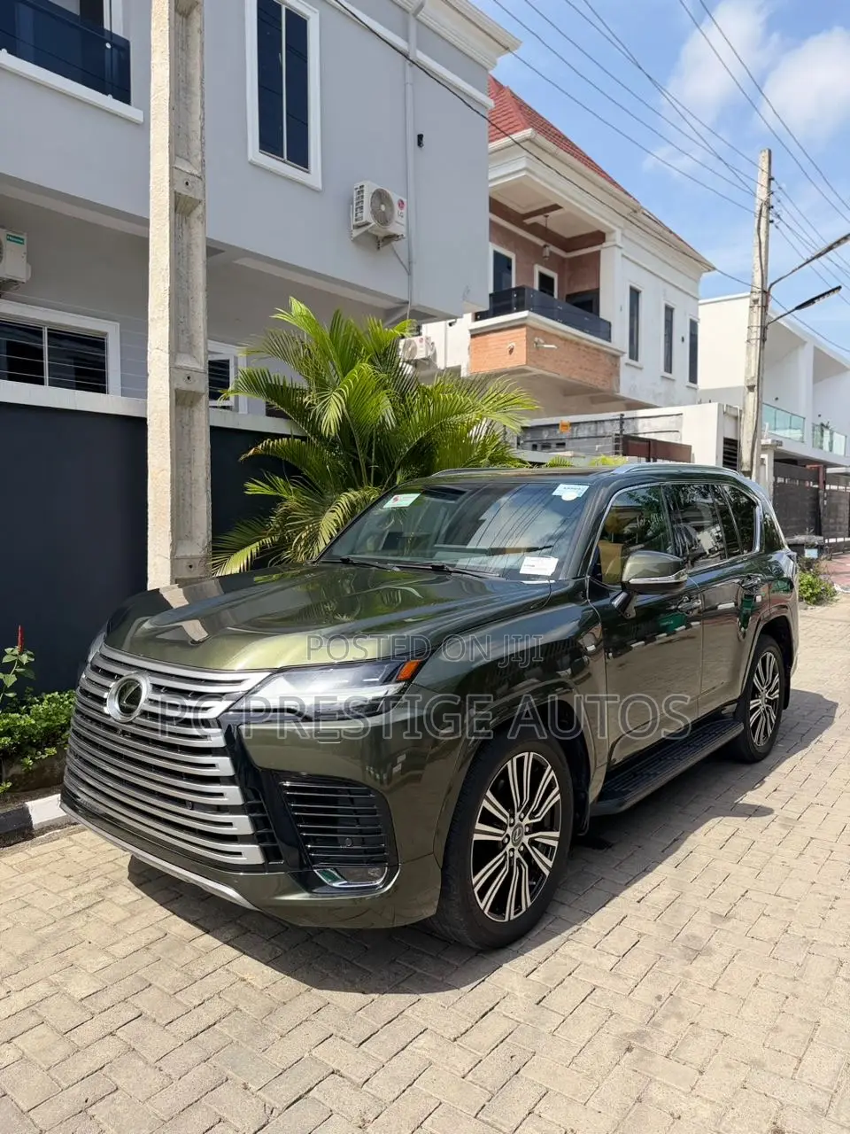Lexus LX 600 2022 Green