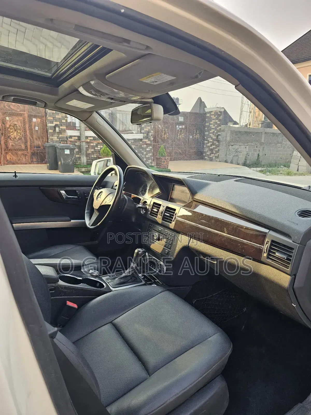 Mercedes-Benz GLK-Class 350 4MATIC 2011 White