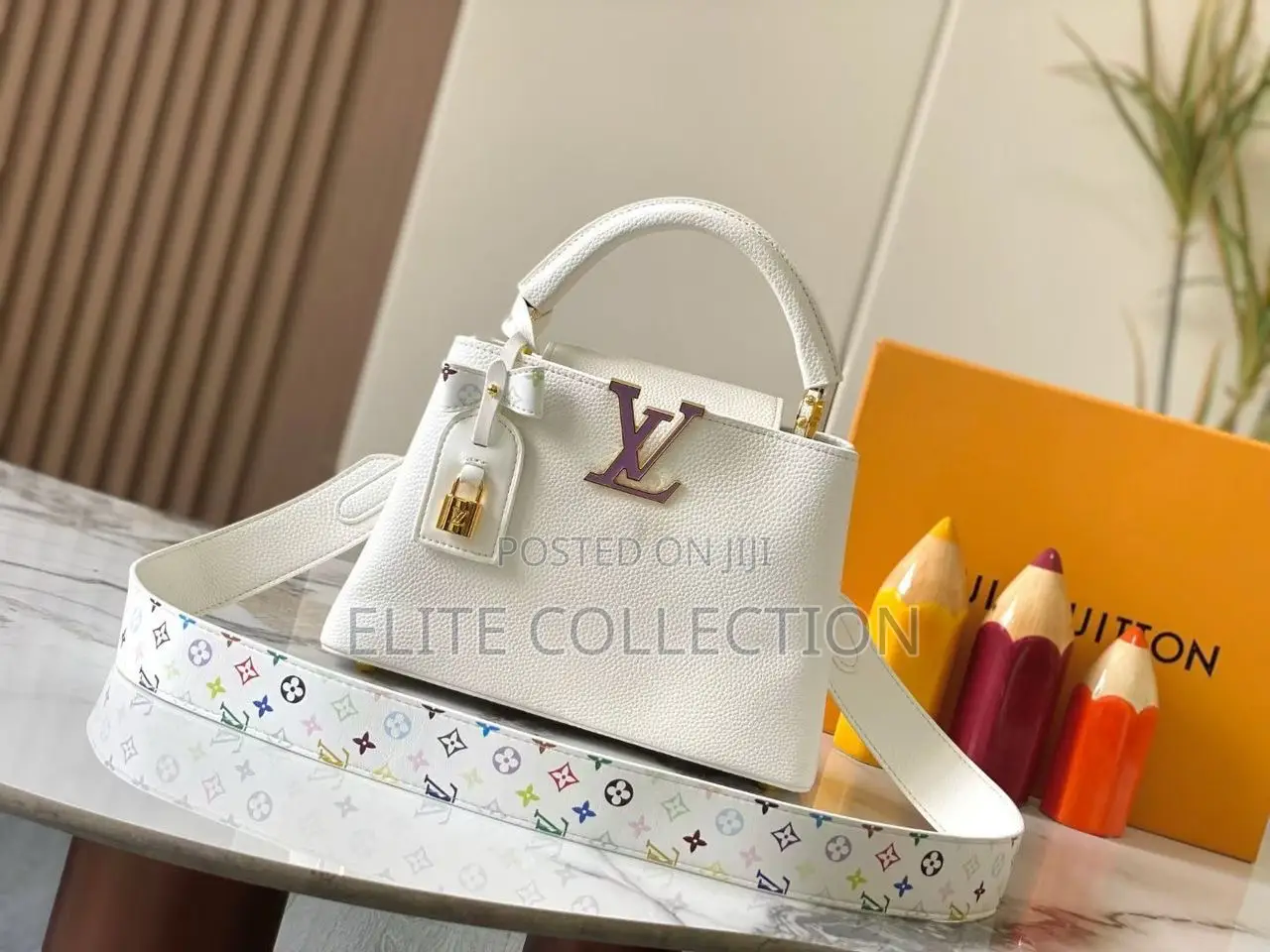 Luxury Louis Vuitton Bag Available Display Colors