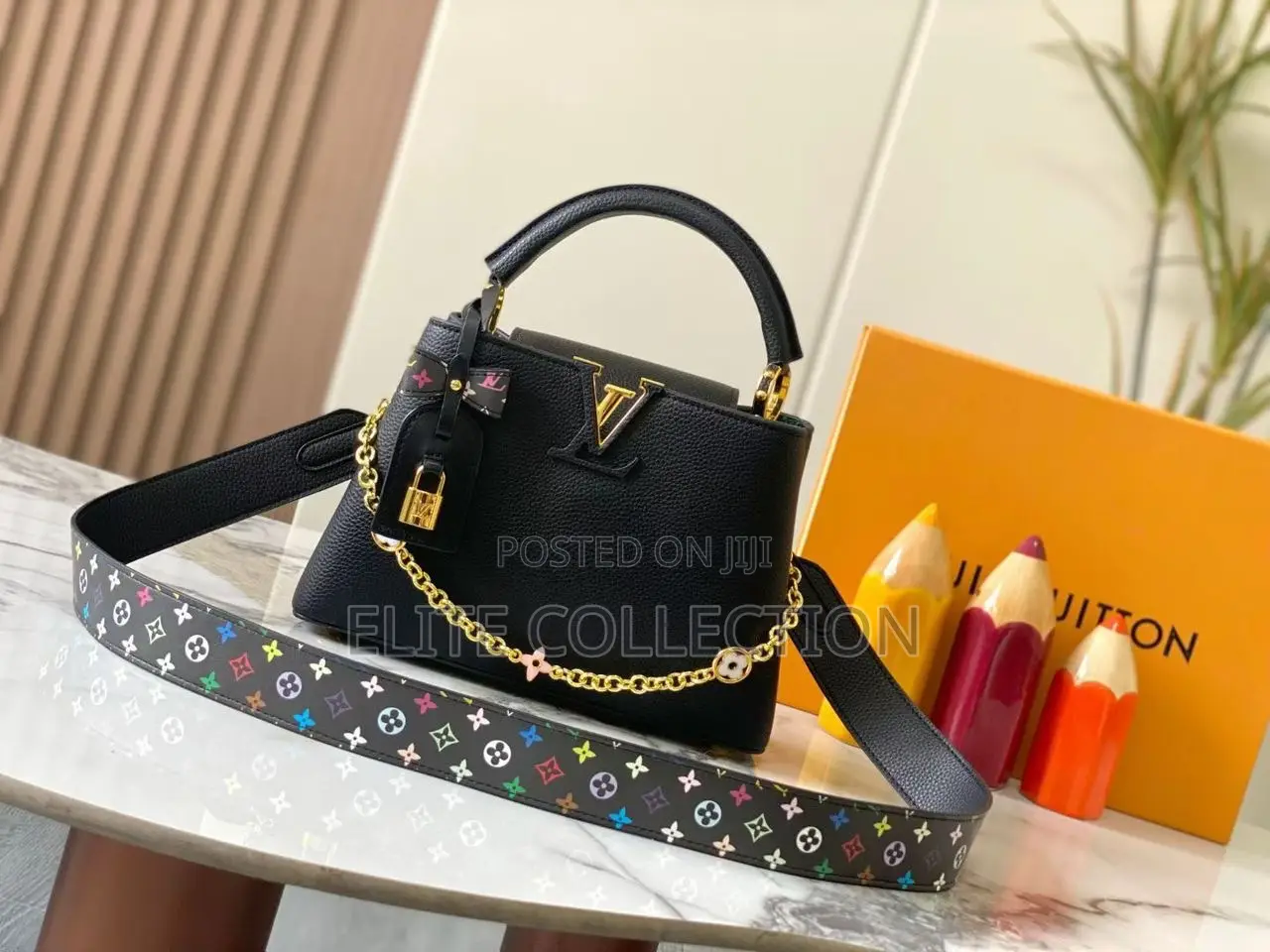 Luxury Louis Vuitton Bag Available Display Colors