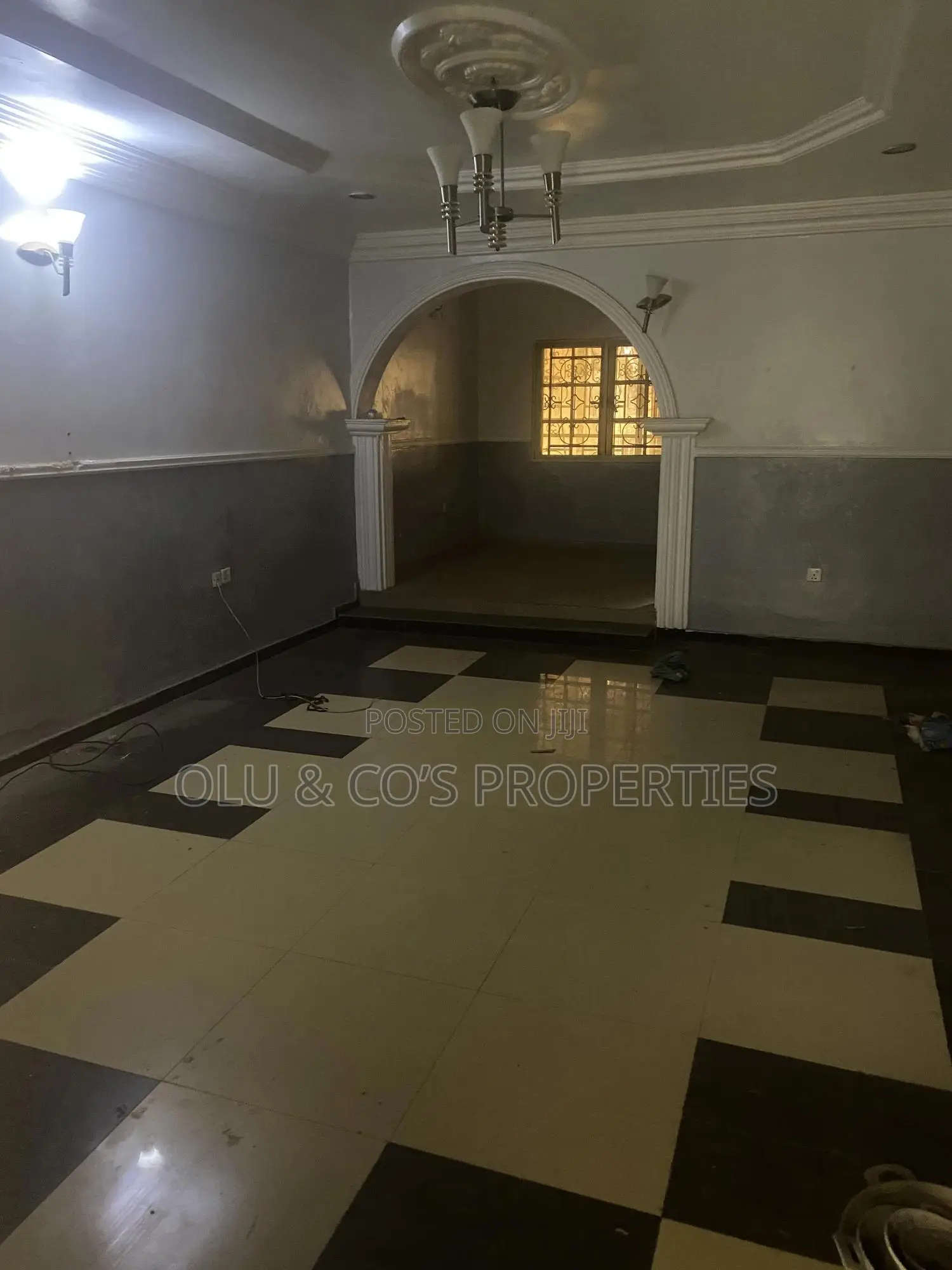 2bdrm Bungalow in Trademore Estate, Lugbe District for sale