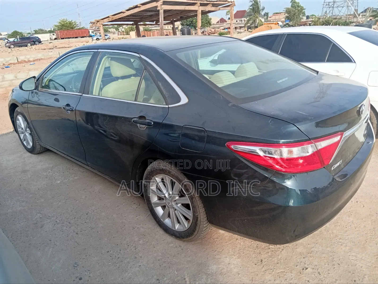 Toyota Camry LE 4dr Sedan (2.5L 4cyl 6A) 2015 Gray