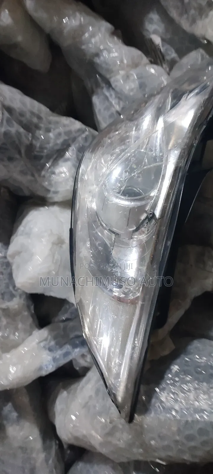 Head Lamp Hyundai Santa 2012 White One