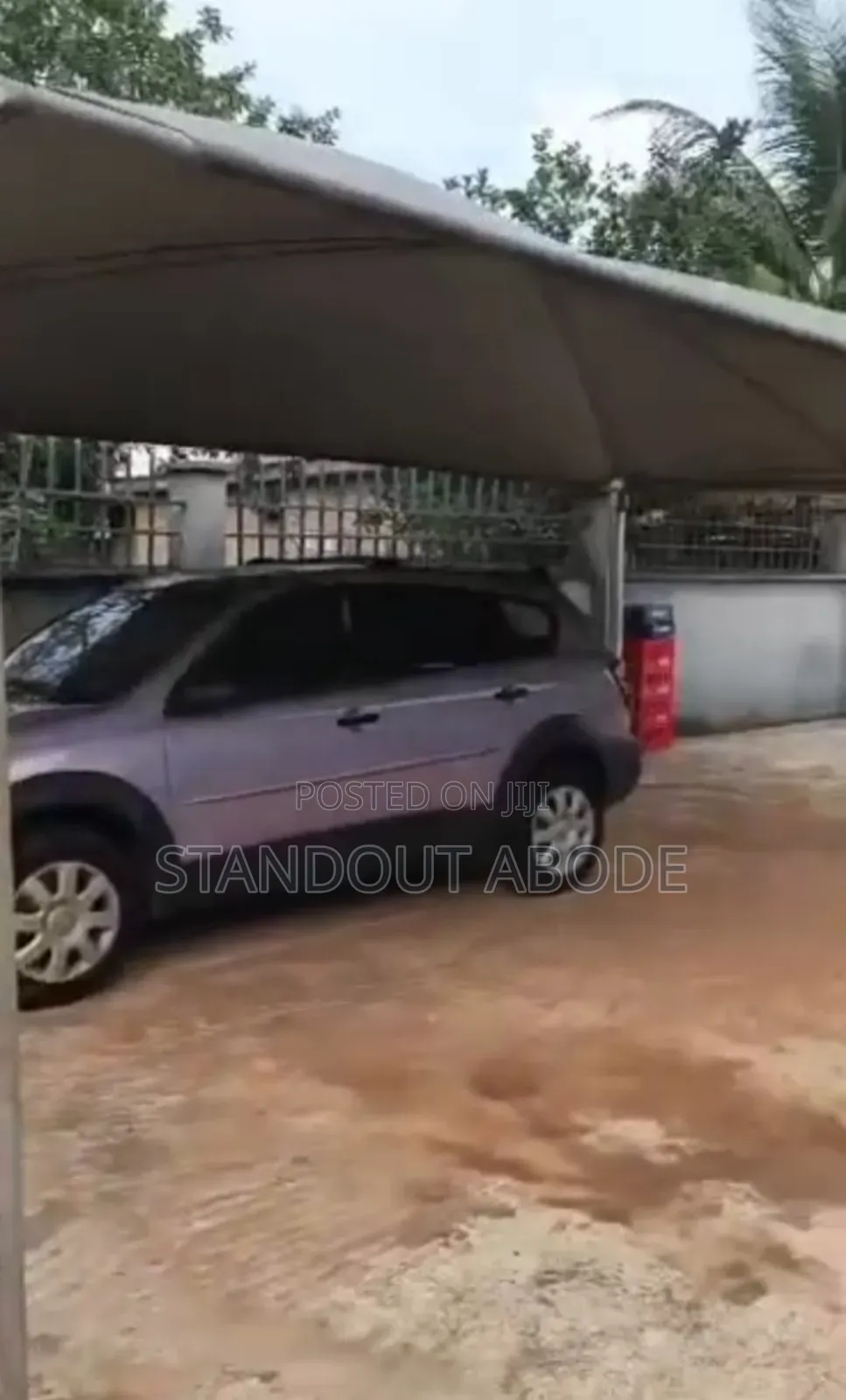 5bdrm Bungalow in Good Location, Ikorodu for sale