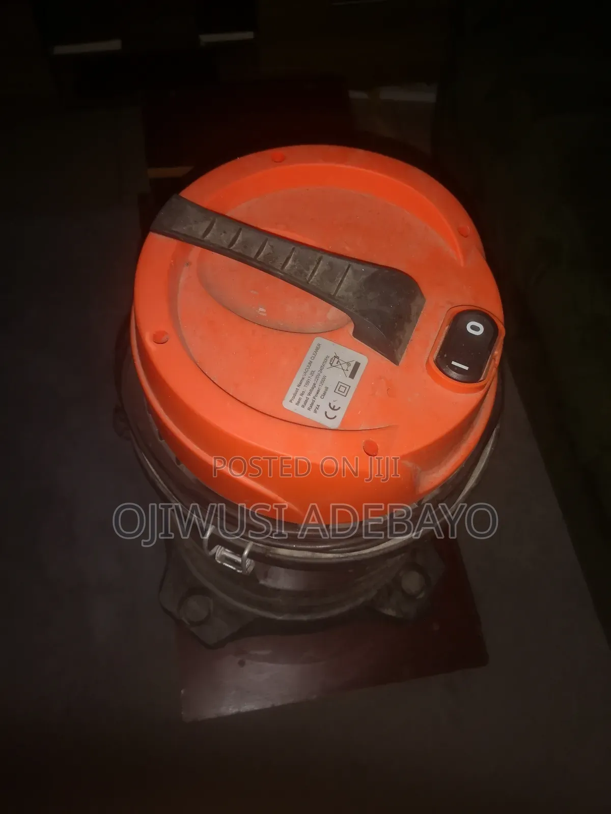 Wet and Dry Vacuum Cleaner