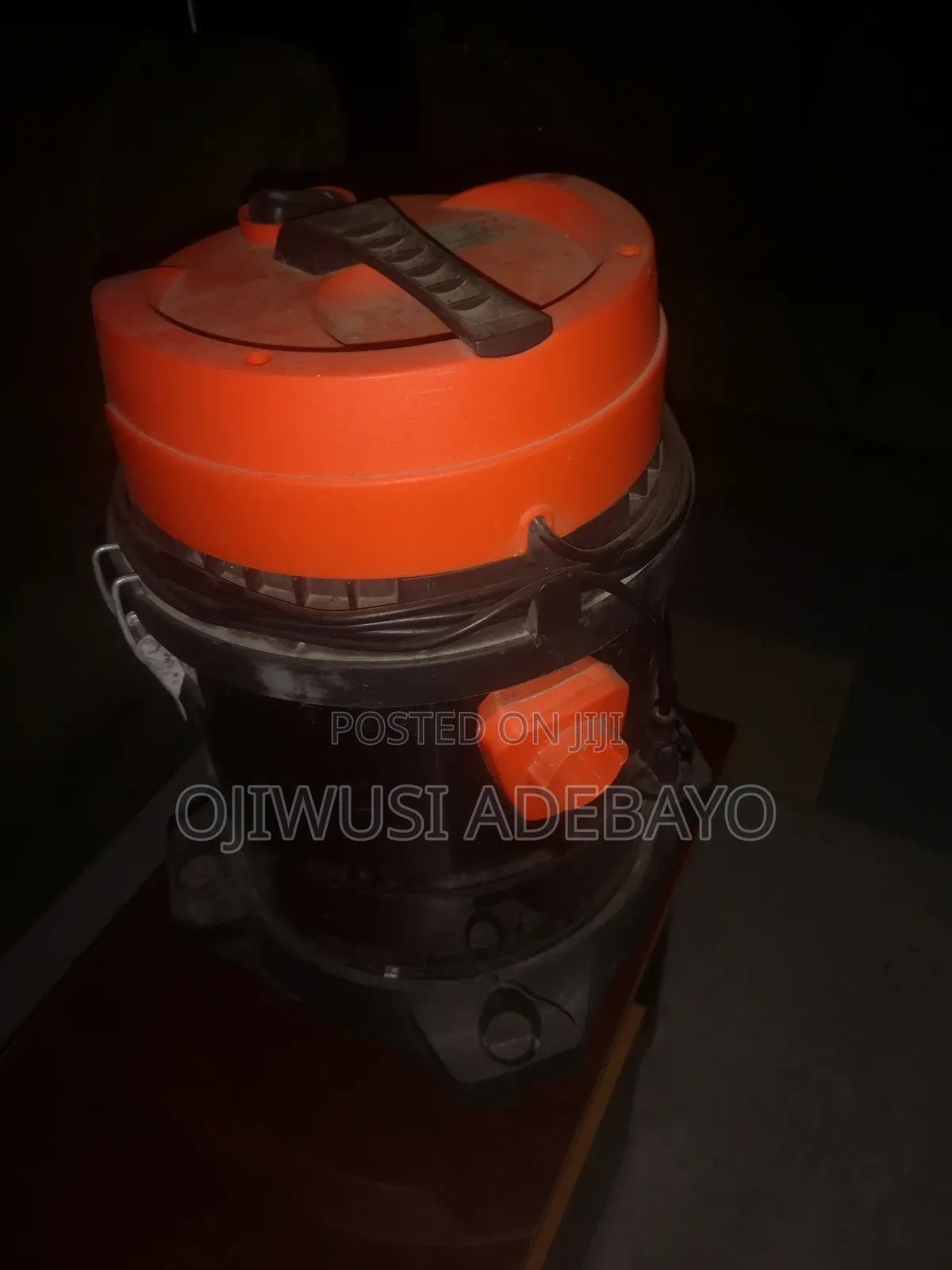 Wet and Dry Vacuum Cleaner
