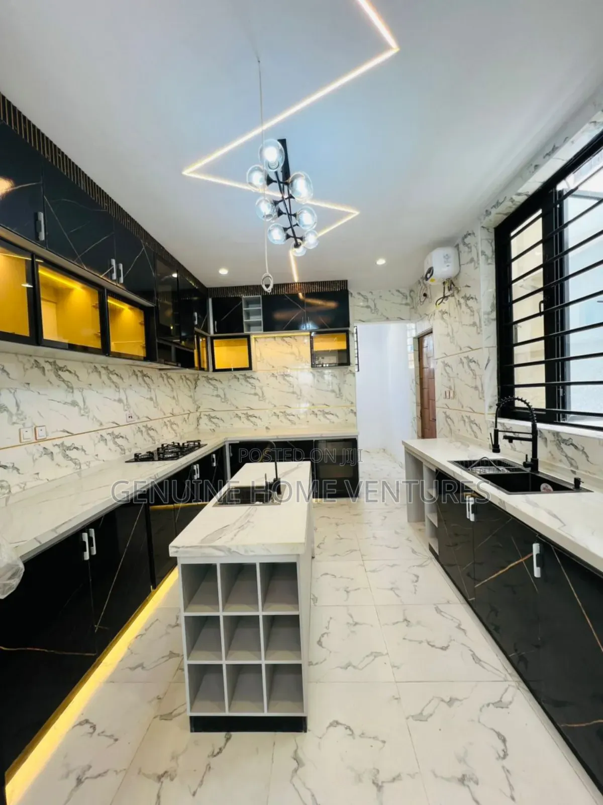 4bdrm Duplex in Ikota for sale