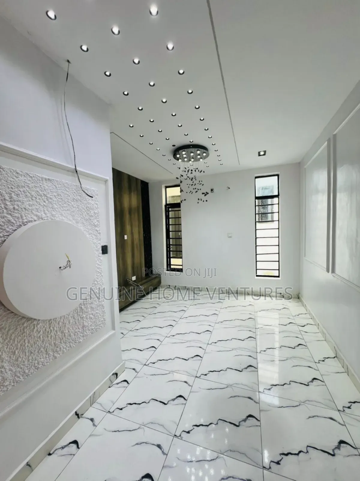 4bdrm Duplex in Ikota for sale