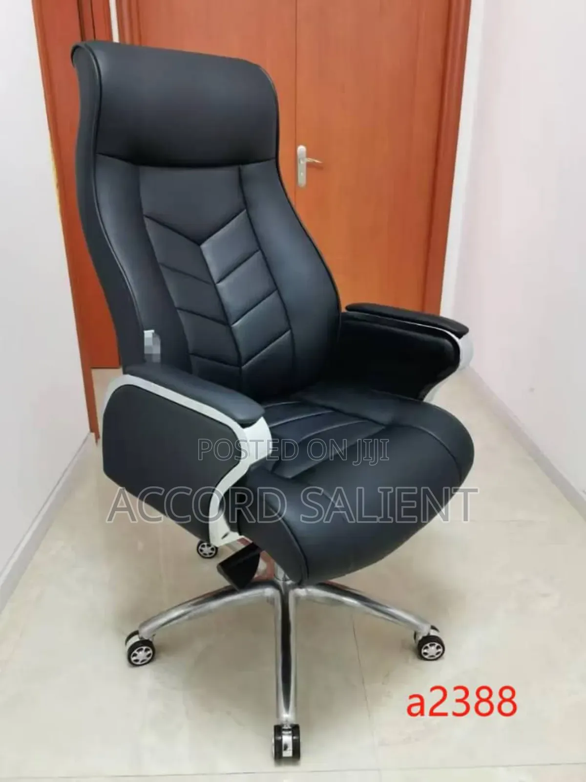 Executive Swivel Office Chair