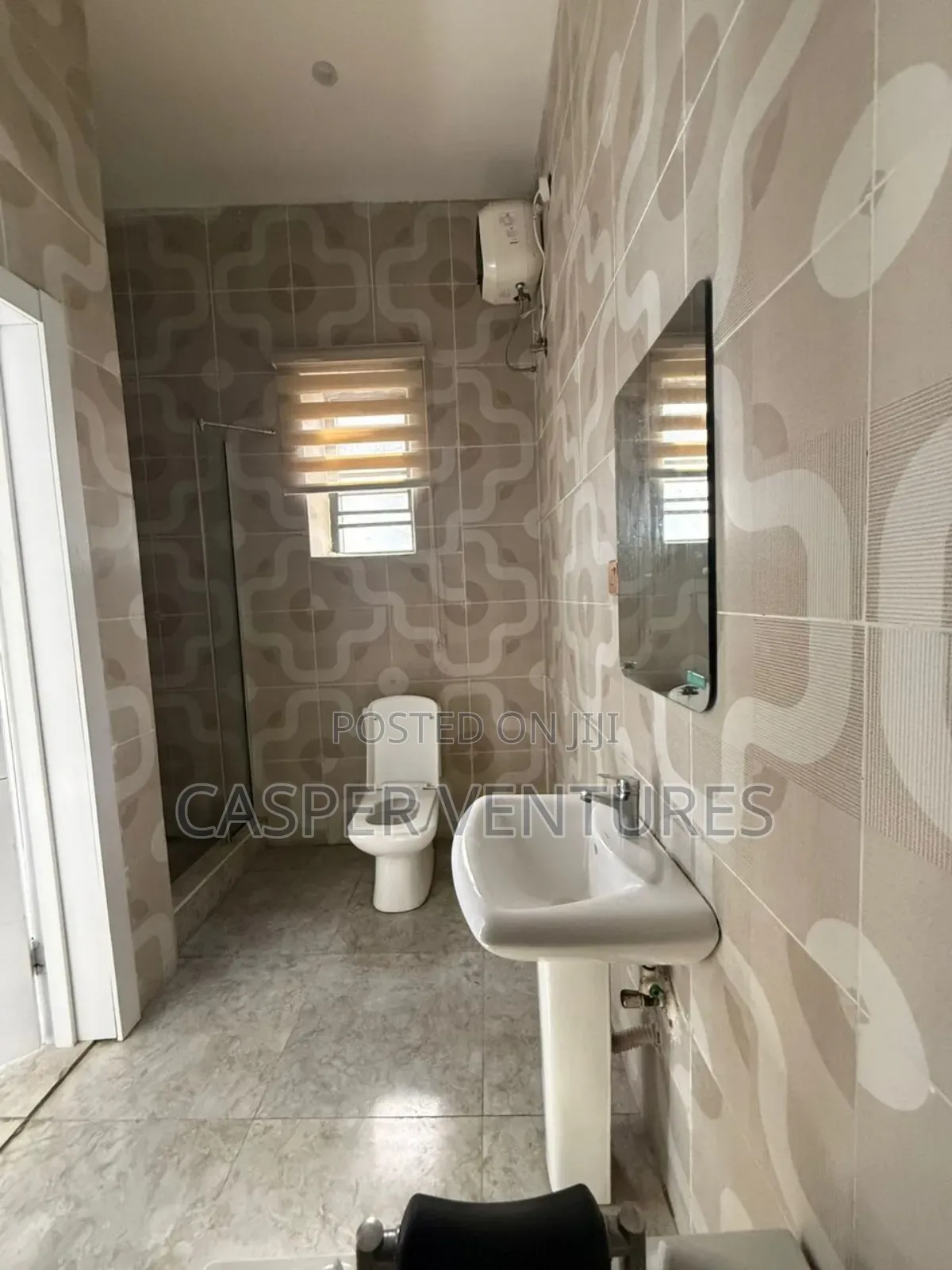 1bdrm Shared Apartment in Royal Pine Estate, Lekki Phase 2 for rent