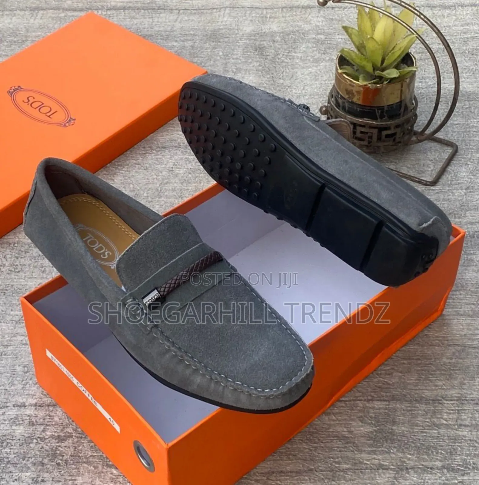 Men Durable Suede Loafers Shoes in Multi Colours