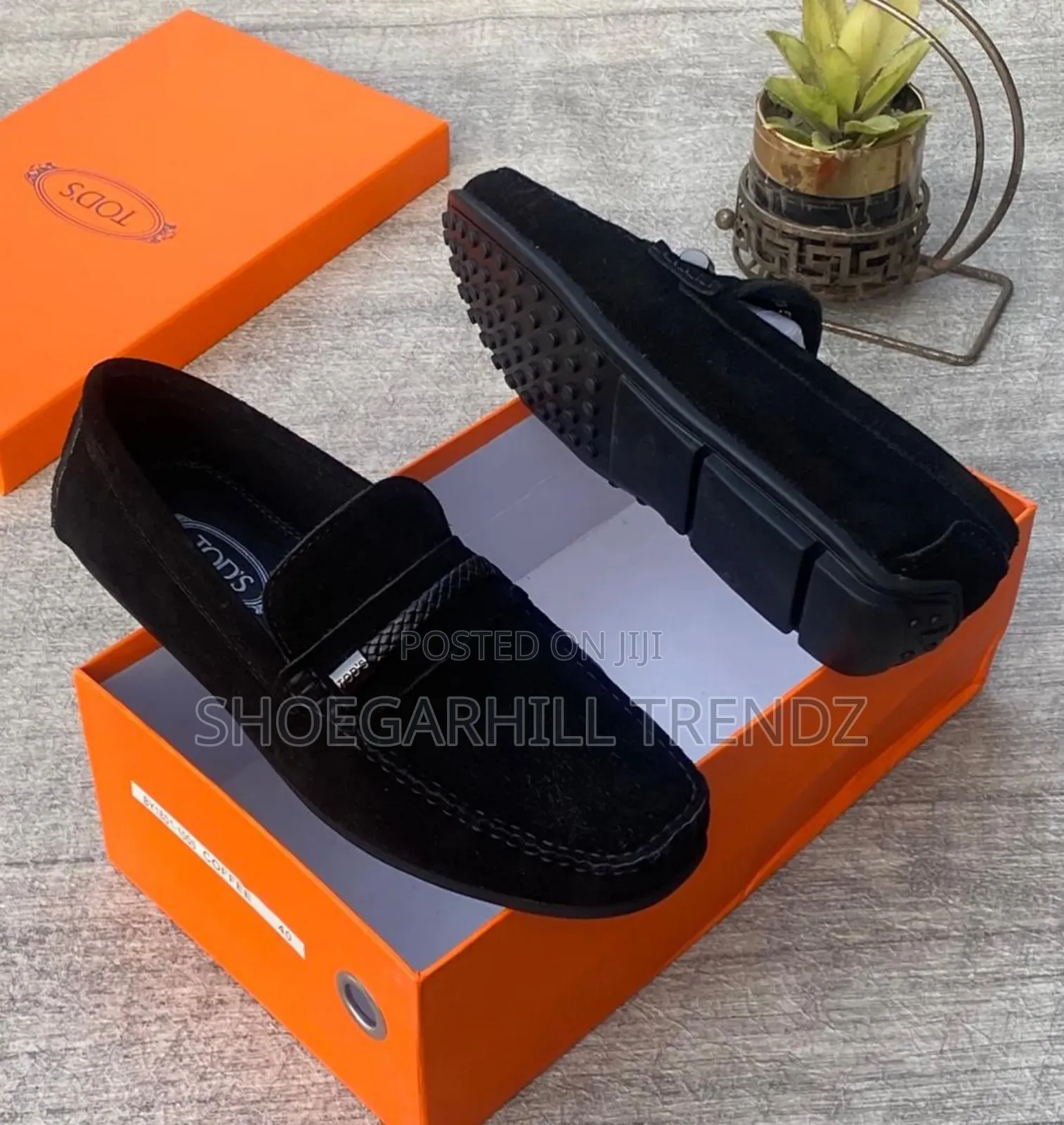 Men Durable Suede Loafers Shoes in Multi Colours