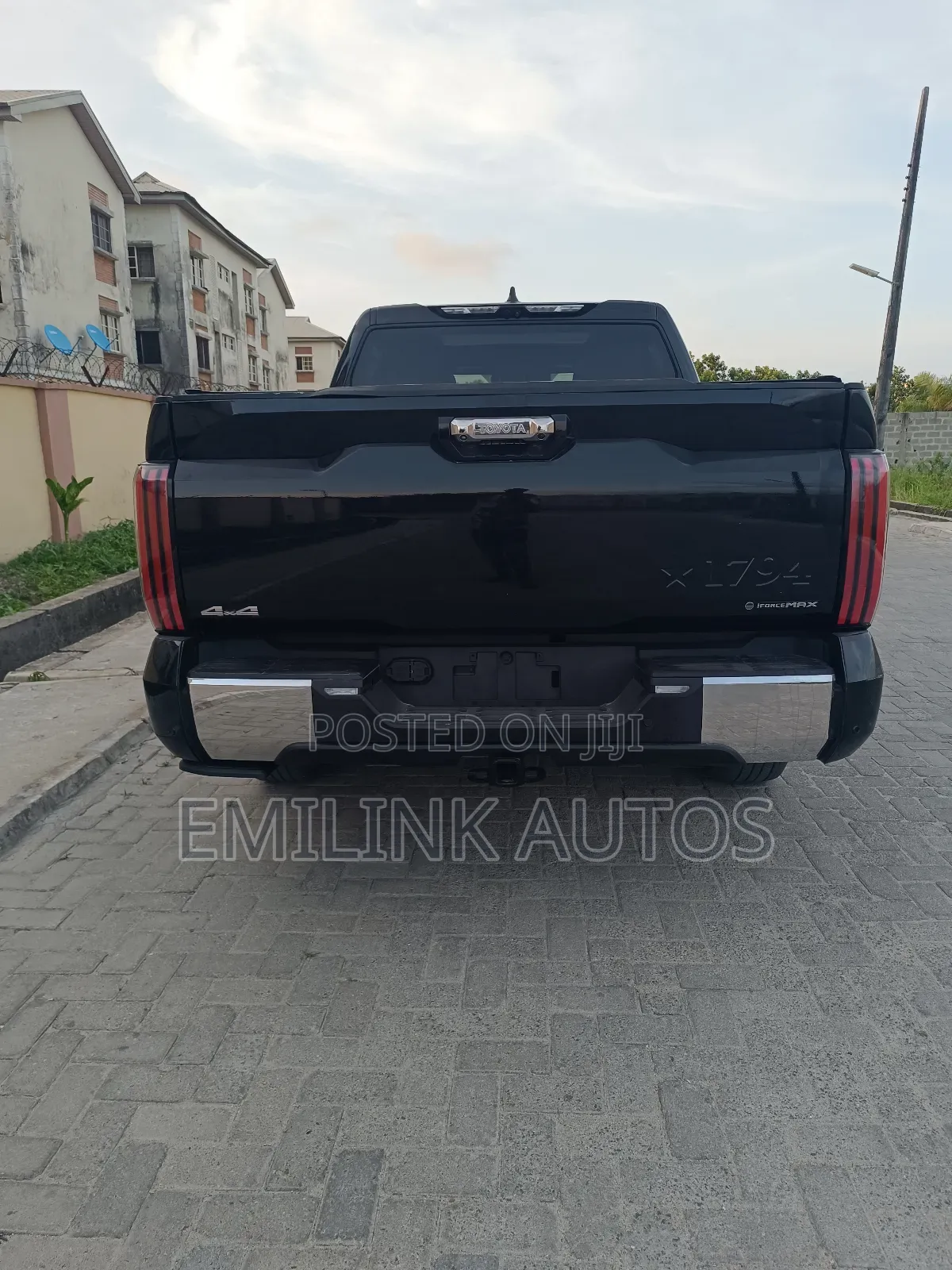 Toyota Tundra 1794 Edition CrewMax 4WD SB w/5.5' Bed (Hybrid) 2025