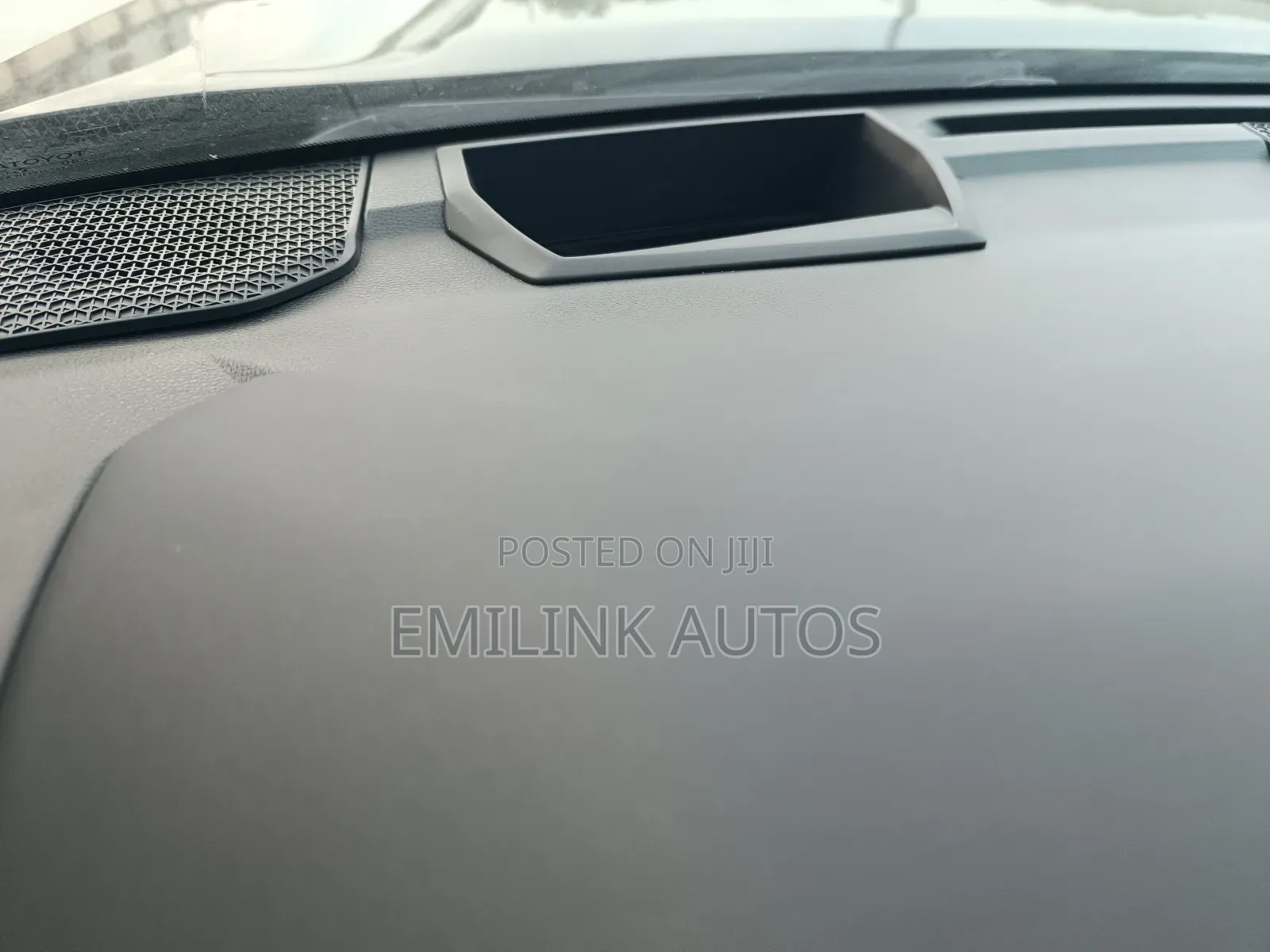 Toyota Tundra 1794 Edition CrewMax 4WD SB w/5.5' Bed (Hybrid) 2025